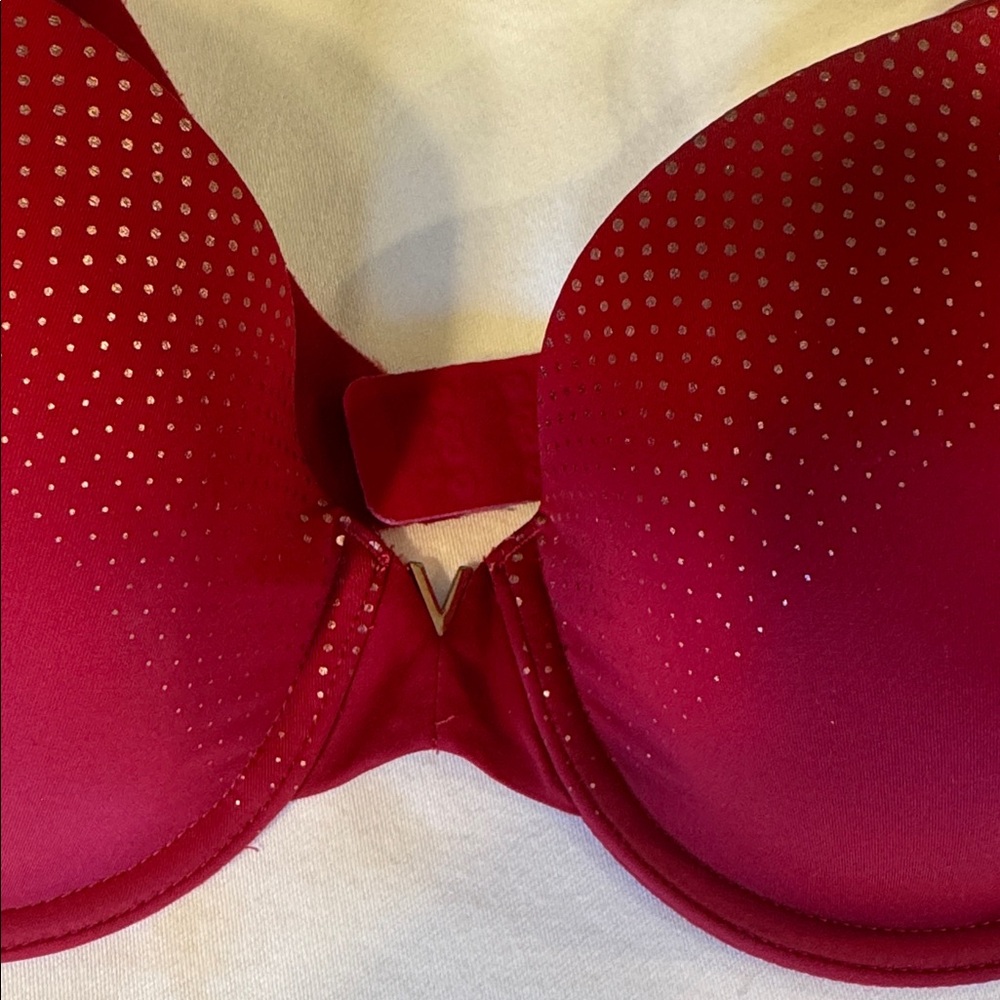 Victoria’s Secret Red Women's Bra, 32D